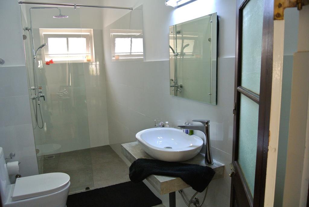 "27" Spathodea- Oasis In The City Colombo Phòng bức ảnh