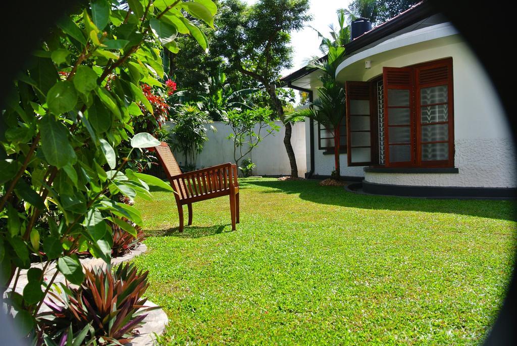 "27" Spathodea- Oasis In The City Colombo Phòng bức ảnh